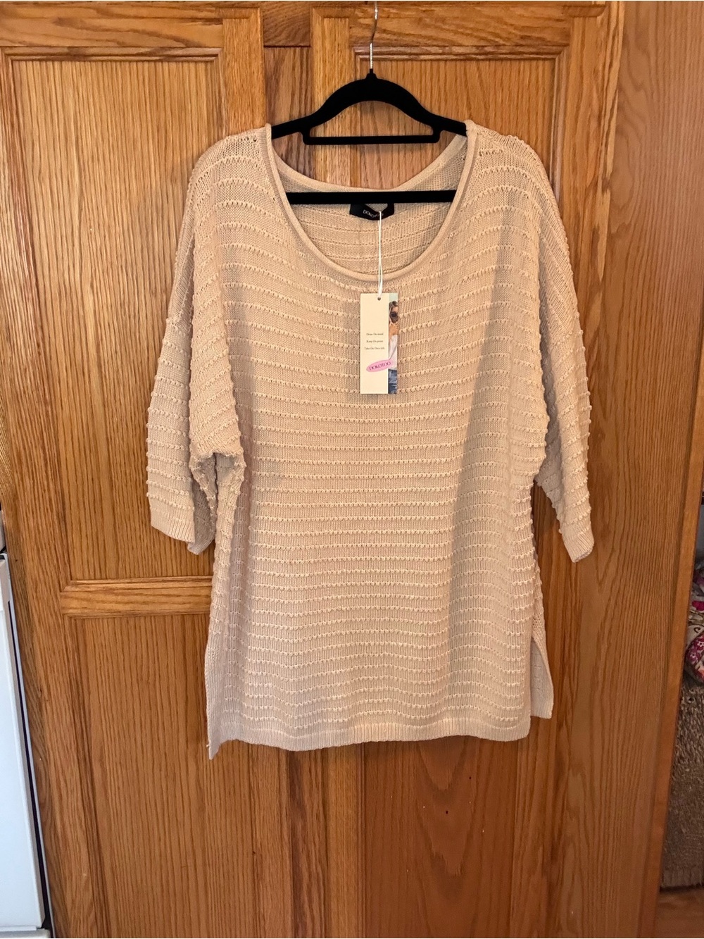 Dokotoo Size Large Beige Textured Knit Sweater Dolman Sleeve Pullovera